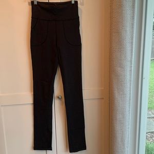 Lululemon Black straight leg leggings